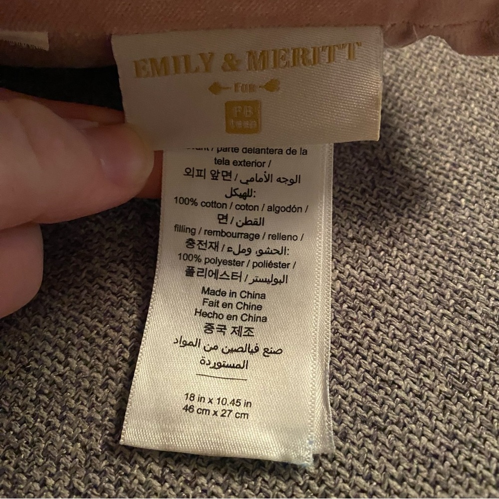 Pottery Barn Teen Emily & Merrit Bow velvet pillow in quartz pink - Picture 3 of 3